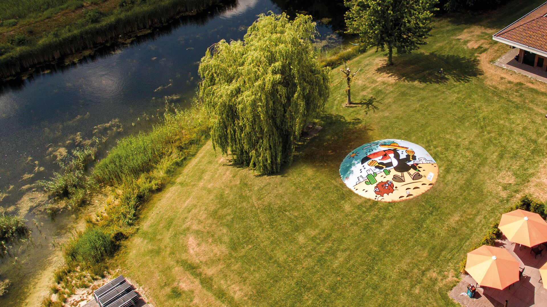 Compre montanha aérea inflável redonda personalizada. Encomende montanhas aéreas infláveis ​​agora online na JB Insuflaveis Portugal